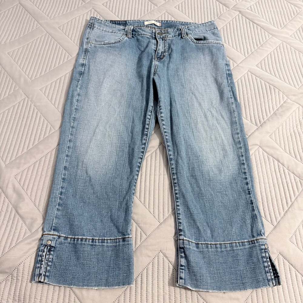 Levi's 515 Capri Women's Size 10 Light Wash Denim Cuff Crop Jeans